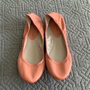 NWT Coral Antonio Melani Flats size 9